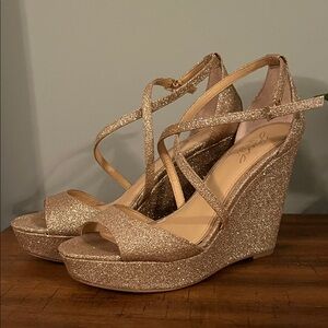 Jewel Badgley Mischka Glitter Platform Wedges - Gold